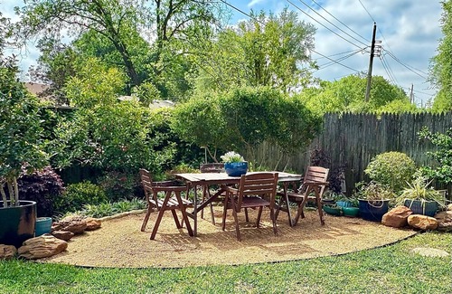 West Arlington House | Mid-Century Jewel, minutes from entertainment district