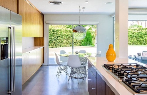 Palm Springs House | Mid-century minimalist pool/spa estate south of downtown Palm Springs.