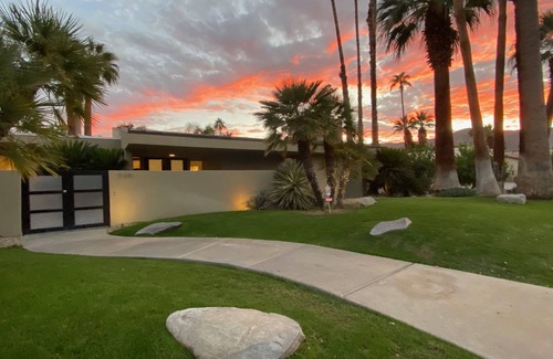 Rancho Mirage House | Mid-Century Modern Estate