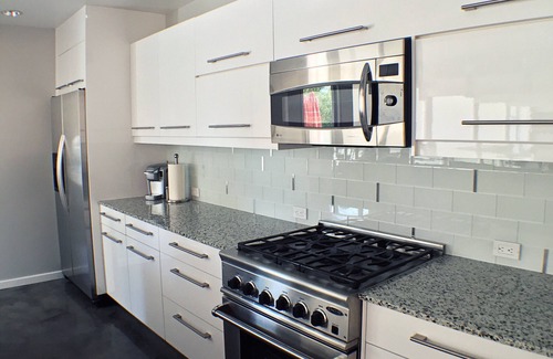 Palm Desert House | Mid-Century Modern Soul, Lux Euro Sleek Style. El Paseo - South Palm Desert