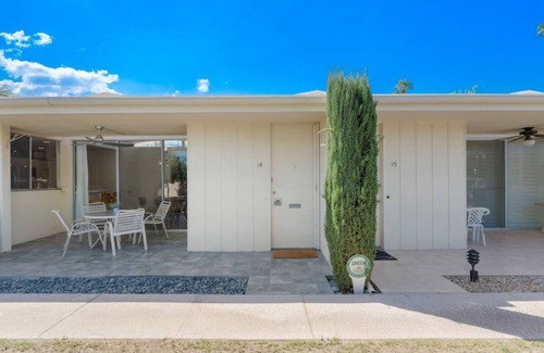 Palm Desert House | Mid Century Modern Palm Desert - Close to El Paseo