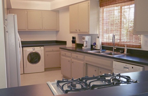 Palm Springs Condo | Mid Century Modern Gem in the Heart of Palm Springs!