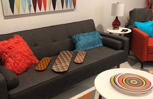 Racquet Club West Condo | Mid-Century Remodeled Condo.steps from Pool & Jacuzzi - bike ride to Downtown