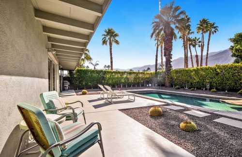 Palm Springs House | Mid Mod Dream - Authentic mid century home in Palm Springs