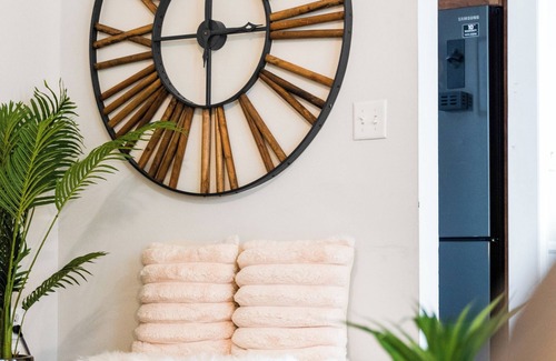 Claymont House | Mid Term Stay in North Wilmington ~ Perfect for Families ~ Bonus Gaming Shed
