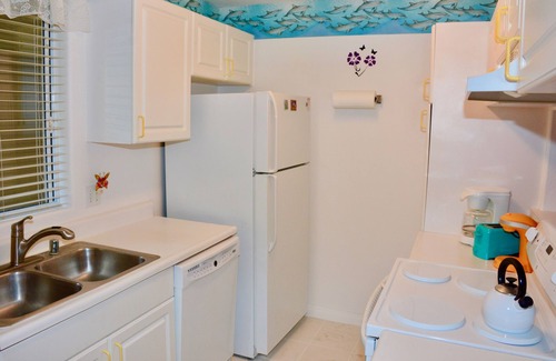 Kailua-Kona Condo | Mid-Term Stays in Gorgeous Condon Kona, Big Island
