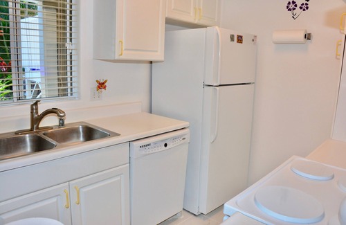Kailua-Kona Condo | Mid-Term Stays in Gorgeous Condon Kona, Big Island