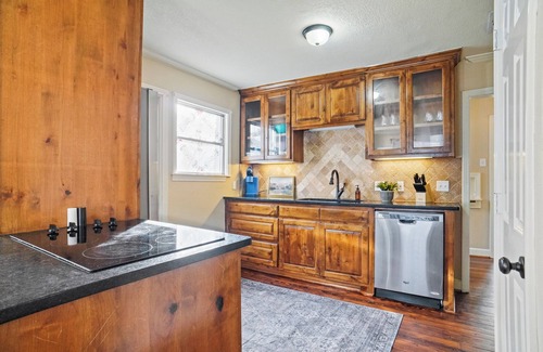 Fort Worth House | Midcentury Modern Home - Close to TCU/Dickies/Zoo!