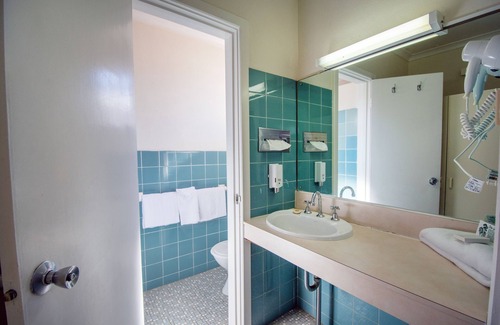 Orange Hotel | Midcity Motor Lodge