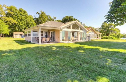 Put-in-Bay Cottage | Middle Bass Island Cottage w/Grills & Fire Pit