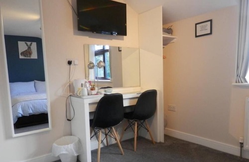 Binley Bed & Breakfast | Middle House Bed and Breakfast