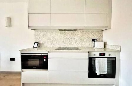 Bristol Apartment | Midland Suites- Apartment 5