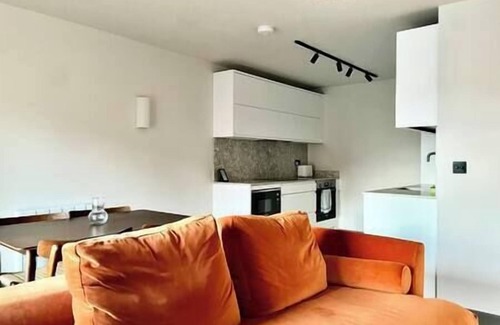 Bristol Apartment | Midland Suites- Apartment 3