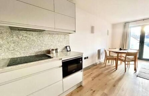 Bristol Apartment | Midland Suites- Apartment 4