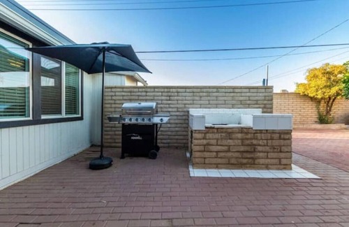 Cheery Lynn House | Midtown 1BR – Stylish Unit D