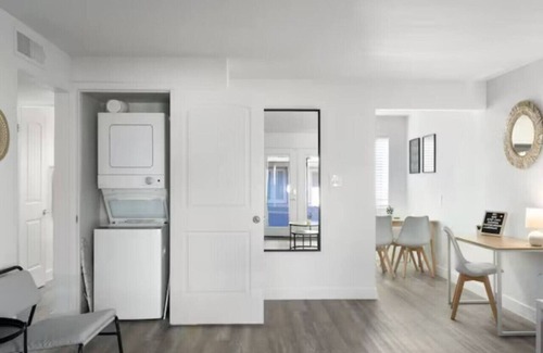 Encanto Apartment | Midtown 2-Bedroom | Near Phoenix Roosevelt Row
