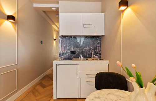 Amsterdam West Apartment | Midtown Hotel Twin Studio