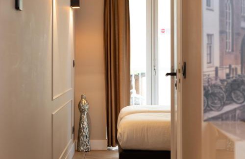 Amsterdam West Apartment | Midtown Hotel Twin Studio