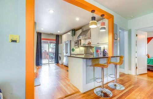 New Era Park House | Midtown Oasis | BBQ, Deck, Games & Artistic Vibes