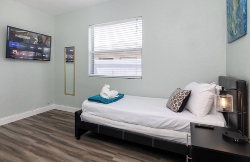 Tampa House | Midtown Sea Esta #1