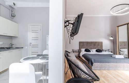 Lviv City Center Apartment | Midwheel Apartment 9