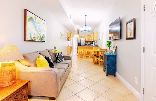 El Centro Beach Apartment | ✨Mighty Little Beach✨ 1B Apartment, Private Patio, Dog Friendly, Walk to Beach❤️