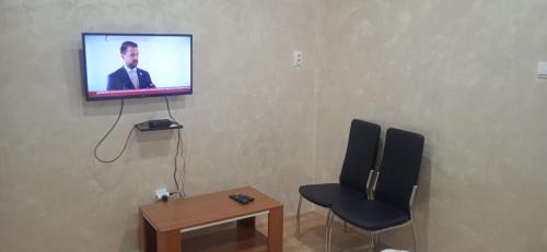 City Center Apartment | Mikassa room