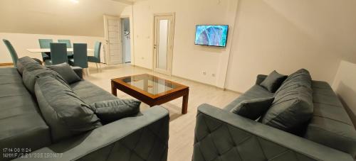 Surcin House | Miki Private Room