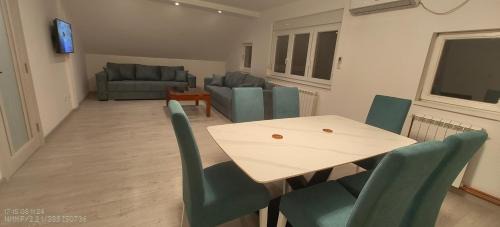 Surcin House | Miki Private Room