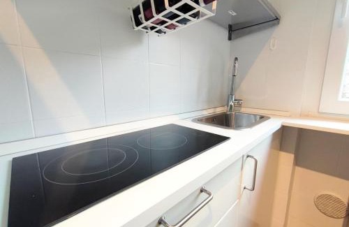 Dergano Apartment | Milan Central Station- Modern apartment
