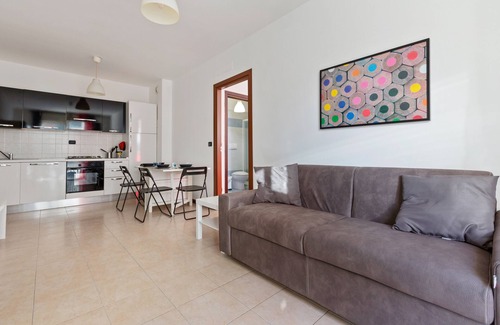 Lambrate Apartment | Milano-Rubattino Budget Apartment
