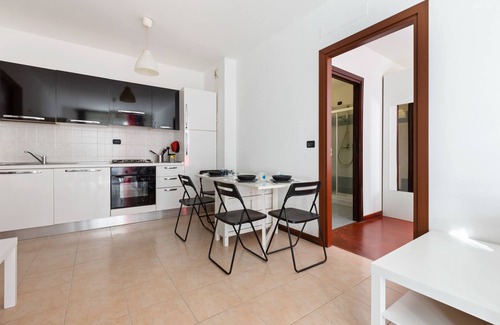 Lambrate Apartment | Milano-Rubattino Budget Apartment