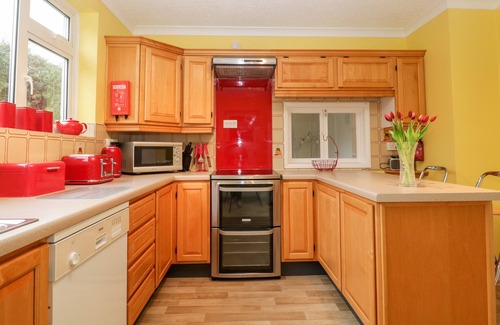 Westbury-sub-Mendip Cottage | MILESTONES, family friendly, with a garden in Westbury-Sub-Mendip