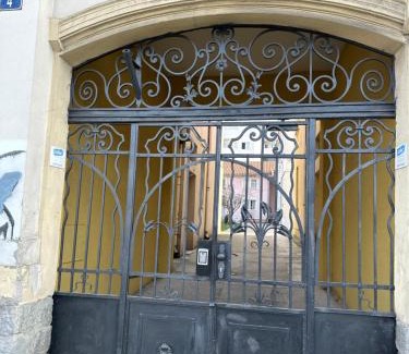 Zvezdara House | Mili Host