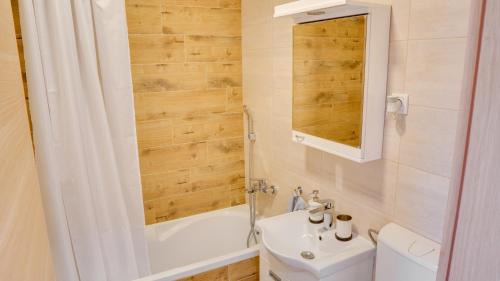 Novi Sad Apartment | MILICA 65m2, Free parking & Wi-fi