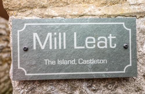 Castleton House | Mill Leat