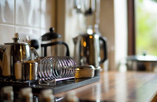 Ilfracombe Apartment | Mill Tower - Handsome upside down home - @ The Home Away South