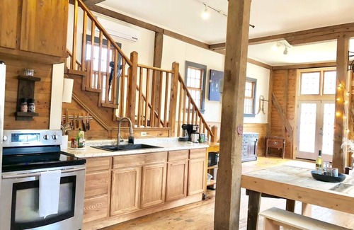 Westfield House | Mill & Waterfall: "Top 23 Airbnb's in NC" with Hot Tub!