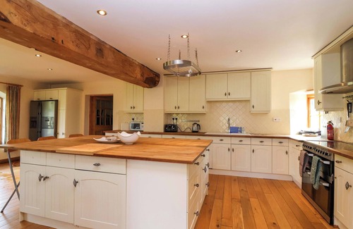 Crowcombe Cottage | MILLBARN, pet friendly, country holiday cottage in Crowcombe