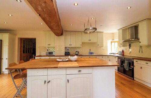 Crowcombe Cottage | MILLBARN, pet friendly, country holiday cottage in Crowcombe