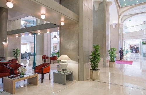Trade Center Apartment | Millennium Plaza Downtown Suites