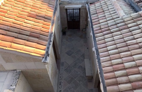 Martano House | Millstone Borgoincorte