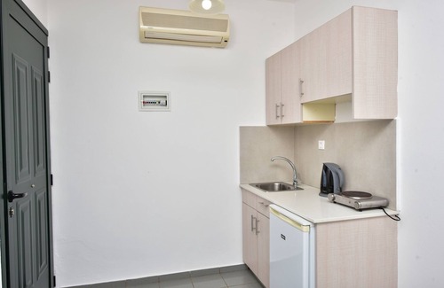 Malia Apartment | Milos apartments for 3 guests