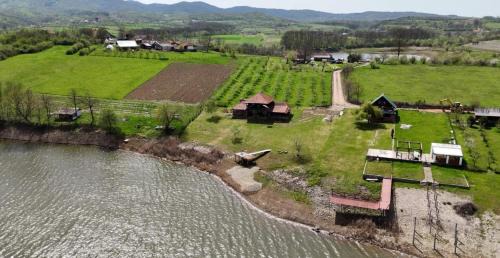 Sumadija House | MILOSEV KONAk kuća na jezeru