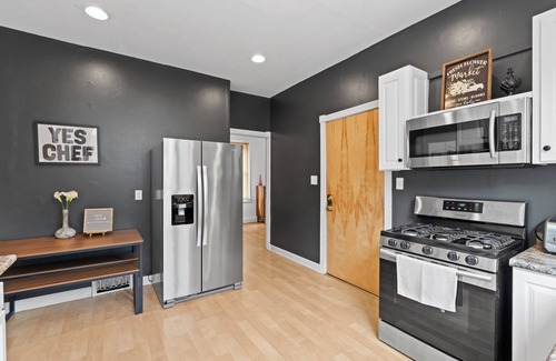 Bay View House | Milwaukee Bayview Getaway with Private Hot Tub