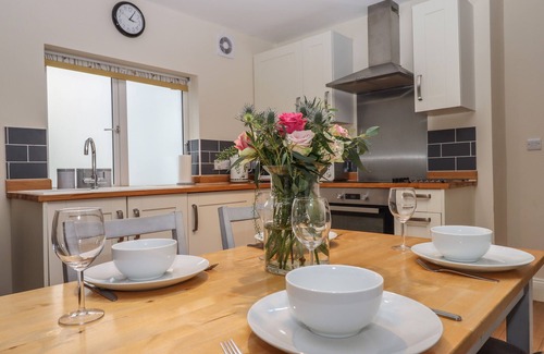 Dawlish Cottage | Mimosa