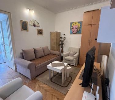 Vukov Spomenik Apartment | Mina
