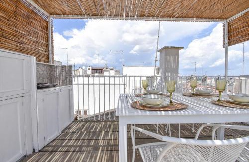 Ceglie Messapica Apartment | Mina's roof apartment terrace: whit sea view