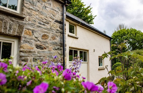 Newport House | MINAFON, pet friendly, with a garden in Newport, Pembrokeshire