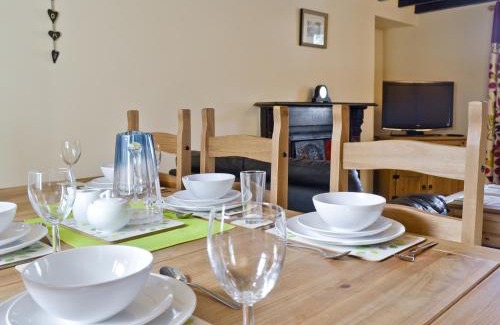 Nefyn House | Minallt